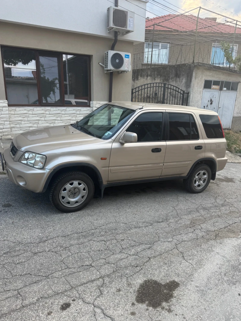 Honda Cr-v РЕАЛНИ КИЛОМЕТРИ!НЯМА ТОЧКА РЪЖДА!, снимка 2 - Автомобили и джипове - 52163186