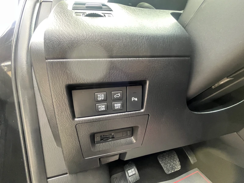 Mazda CX-9 3.7i V6 Revolution Automat 6+ 1 ШВЕЙЦАРИЯ, снимка 14 - Автомобили и джипове - 52011631