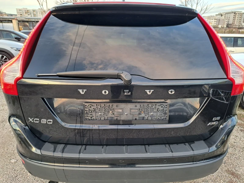 Volvo XC60 2.4 D5 4x4, снимка 16 - Автомобили и джипове - 52543963