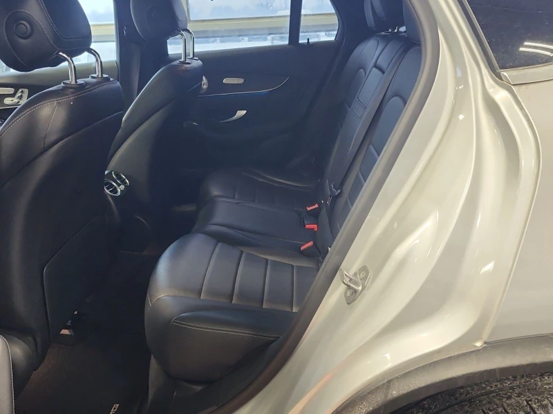 Mercedes-Benz GLC 300 CARFAX АВТО КРЕДИТ , снимка 10 - Автомобили и джипове - 52726731