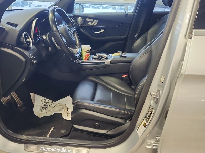 Mercedes-Benz GLC 300 CARFAX АВТО КРЕДИТ , снимка 5 - Автомобили и джипове - 52726731