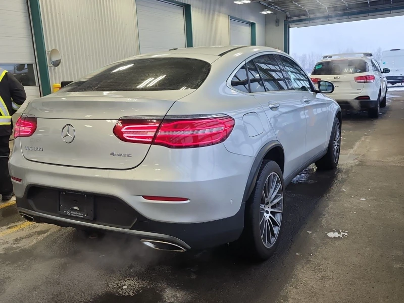 Mercedes-Benz GLC 300 CARFAX АВТО КРЕДИТ , снимка 3 - Автомобили и джипове - 52726731
