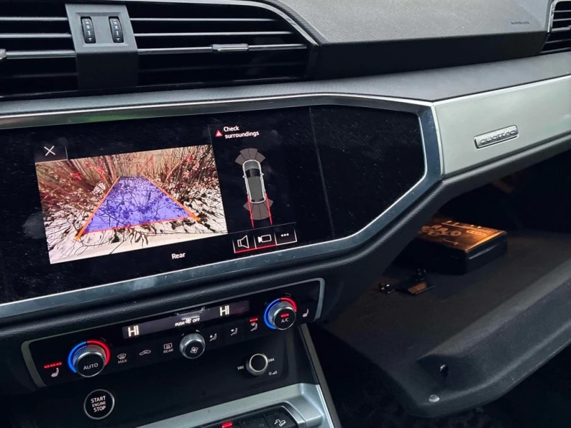 Audi Q3 * 45 TFSI quattro * CARFAX * ЦЕНА ДО БГ, снимка 11 - Автомобили и джипове - 52893538