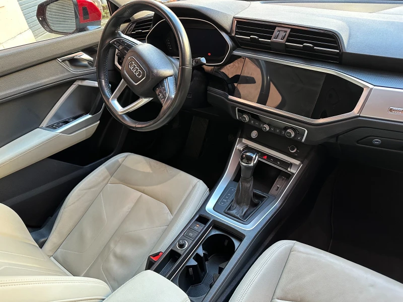 Audi Q3, снимка 5 - Автомобили и джипове - 53404454