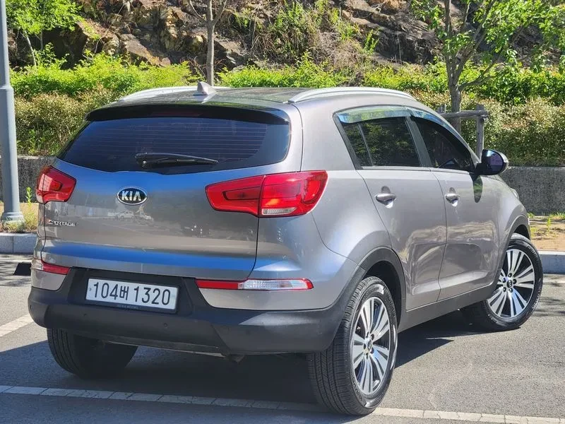 Kia Sportage R Diesel 2Wd Trendy, снимка 2 - Автомобили и джипове - 55048966