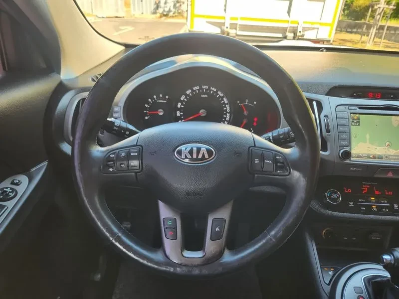 Kia Sportage R Diesel 2Wd Trendy, снимка 12 - Автомобили и джипове - 55048966