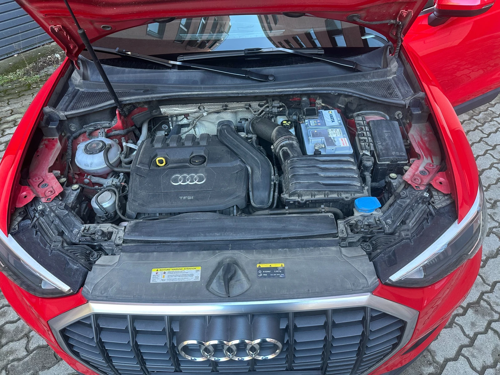 Audi Q3 1.5 TFSI, Първи собственик, отлично състояние - изображение 9