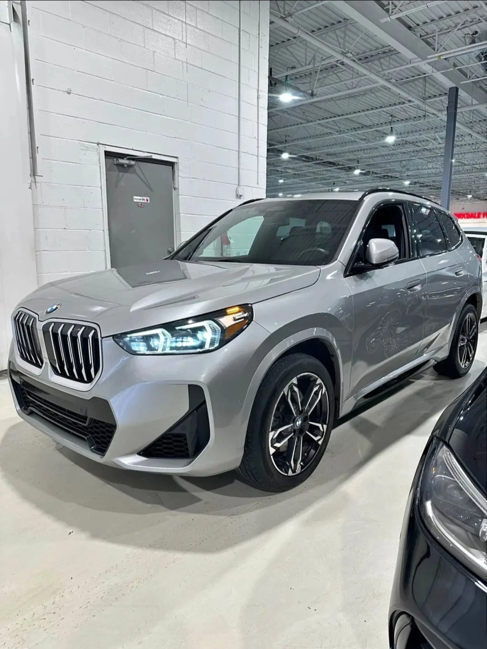 BMW X1 2023/2.8 i/4x4/74000km/��������/PremiumPkg/������� | Mobile.bg � ����������� 1