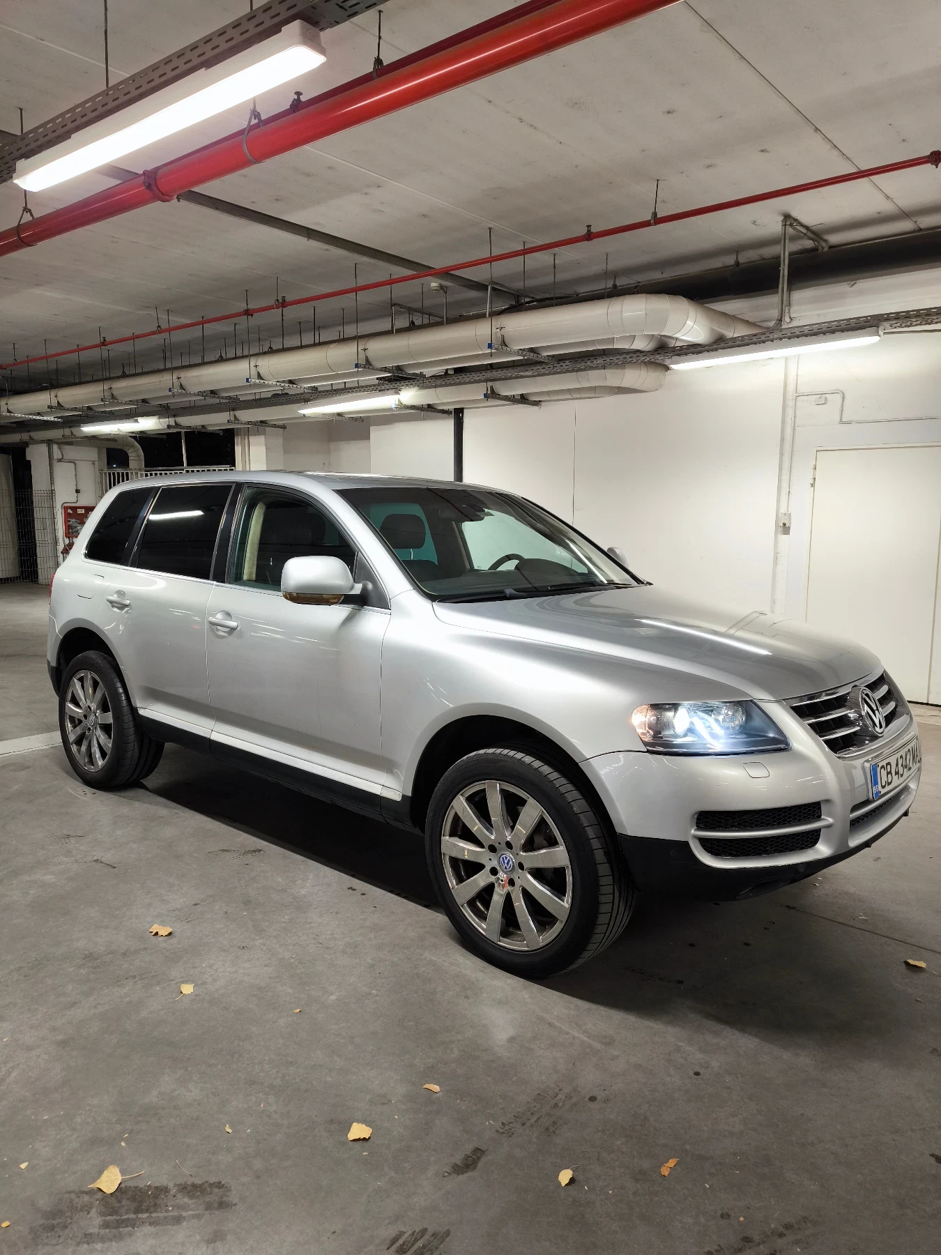 VW Touareg, снимка 9 - Автомобили и джипове - 53907301