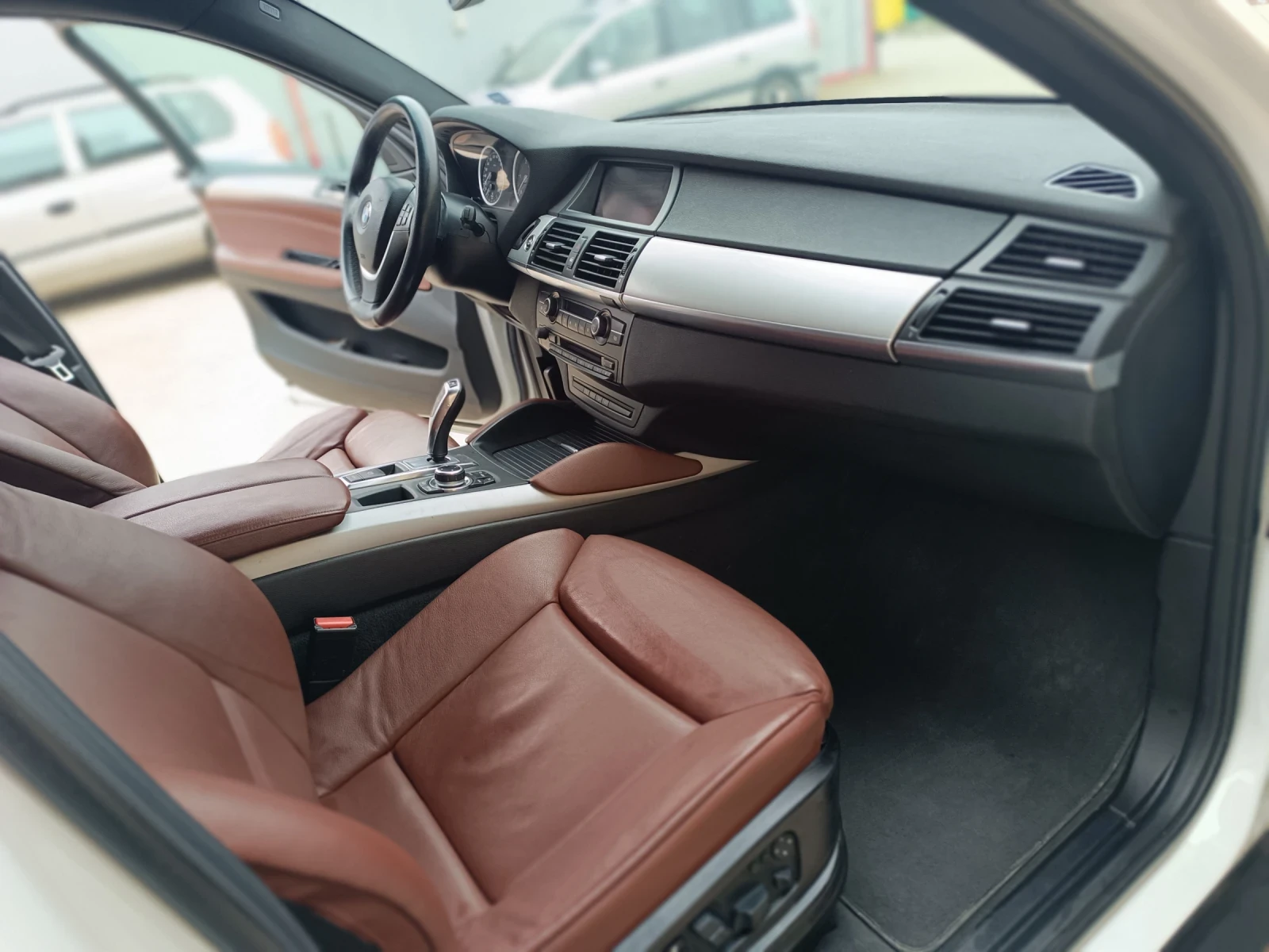 BMW X6 3.5d 286ps, снимка 15 - Автомобили и джипове - 54285673