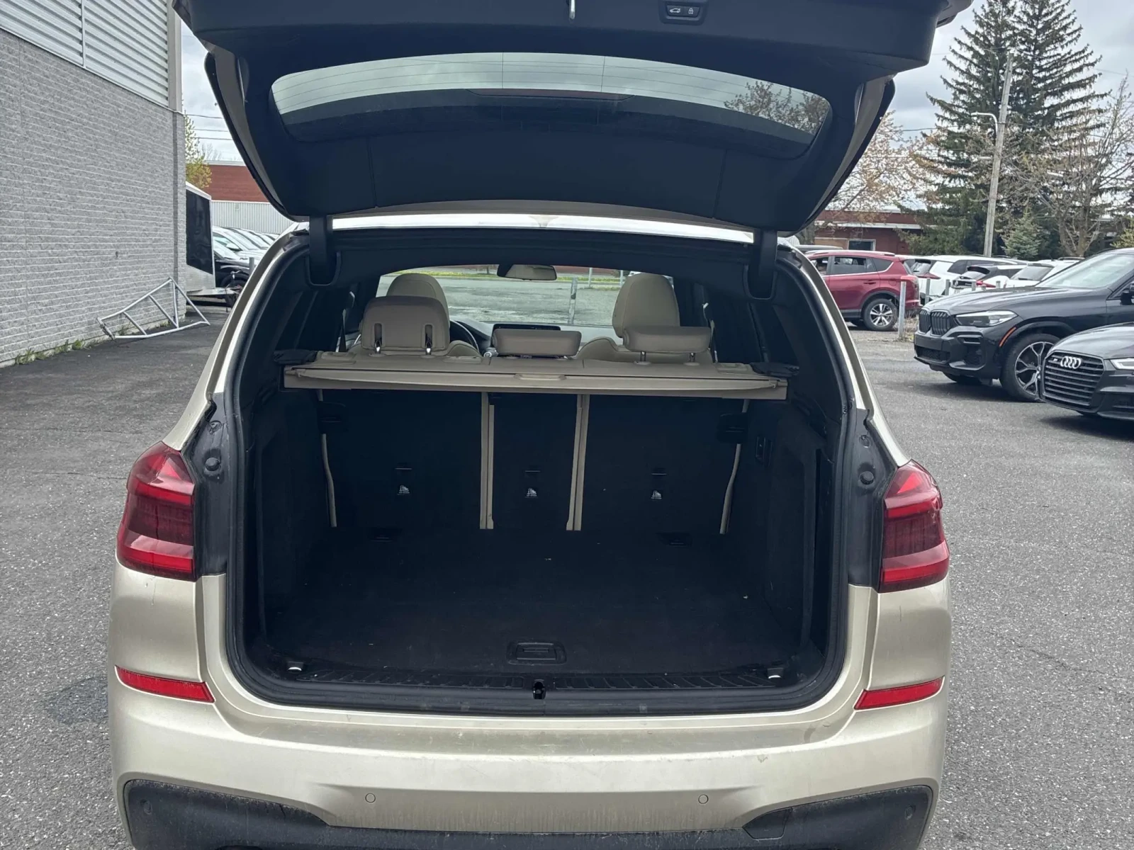 BMW X3 * * CARFAX * * АВТО КРЕДИТ * * Цена до БГ * * , снимка 11 - Автомобили и джипове - 54577572