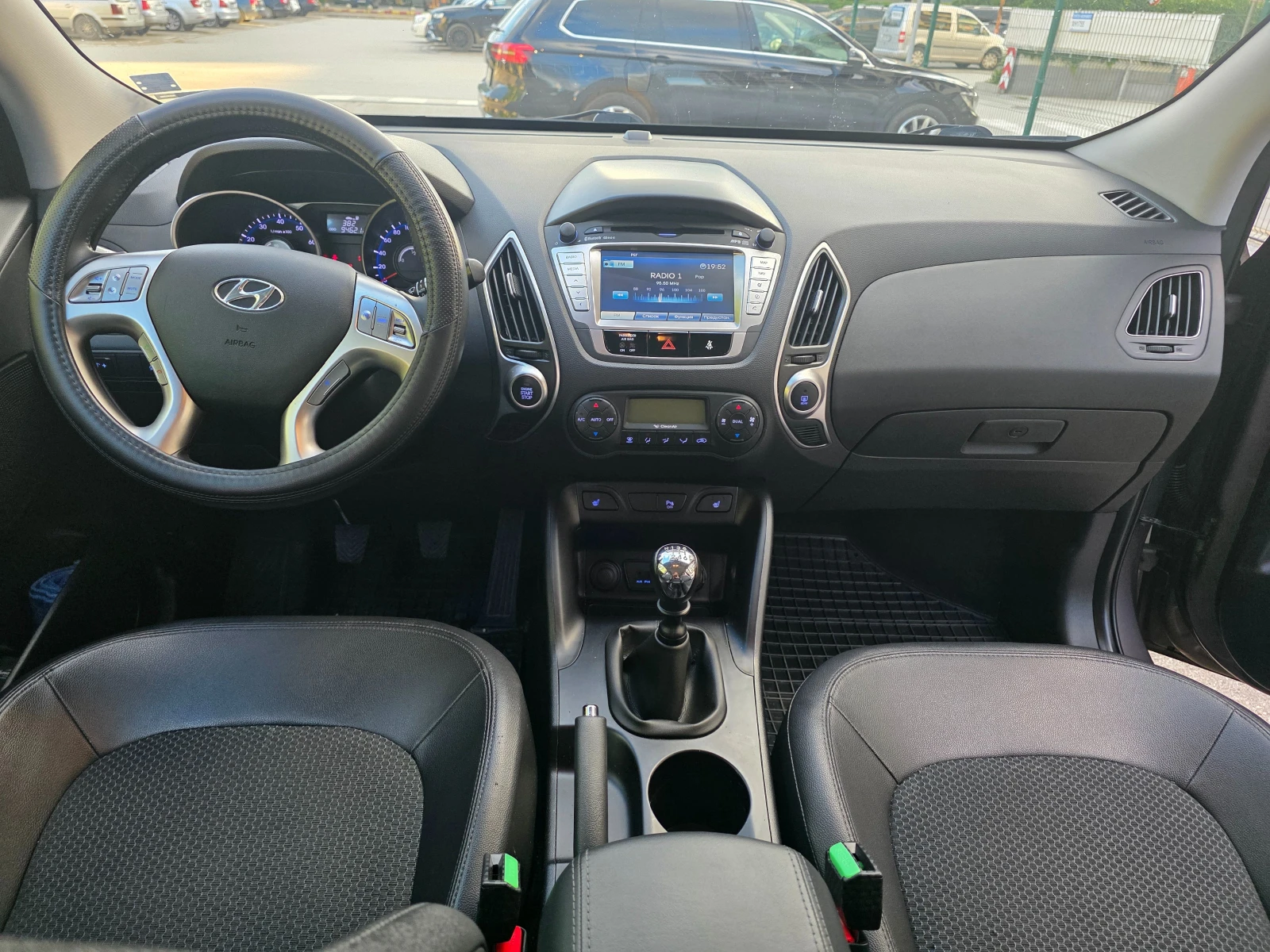 Hyundai IX35 1.6  94000км., снимка 8 - Автомобили и джипове - 54895895