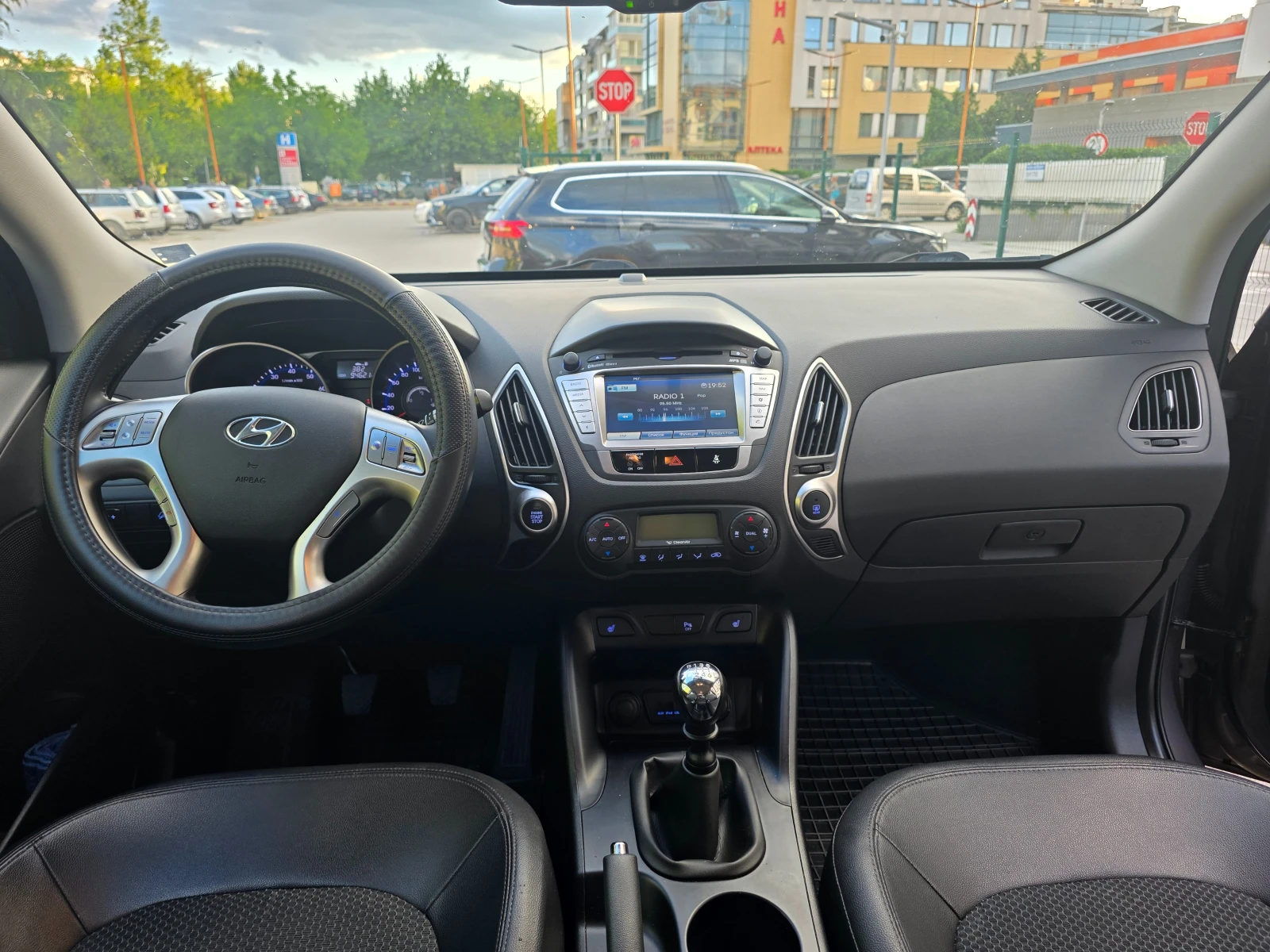 Hyundai IX35 1.6  94000км., снимка 9 - Автомобили и джипове - 54895895