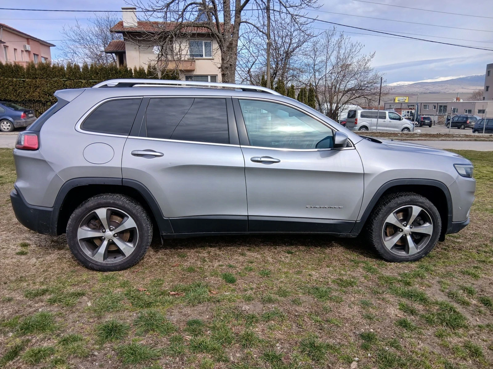 Jeep Cherokee 2.2 d 4x4 | Mobile.bg � ����������� 7