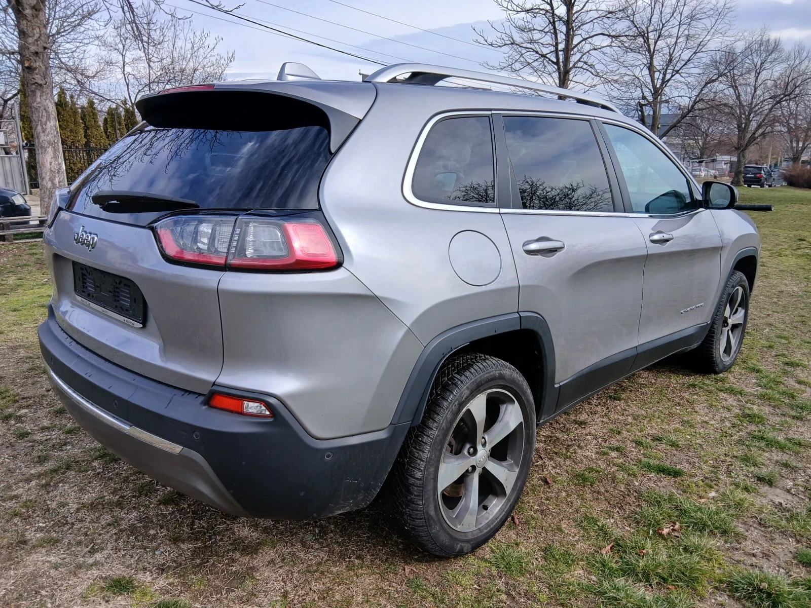 Jeep Cherokee 2.2 d 4x4 | Mobile.bg � ����������� 5