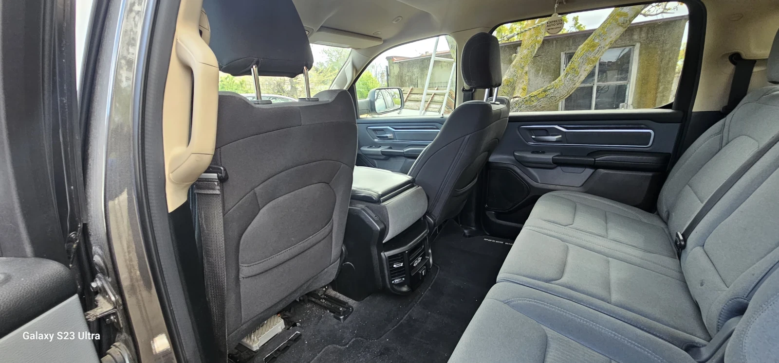 Dodge RAM 1500, снимка 9 - Автомобили и джипове - 55191115