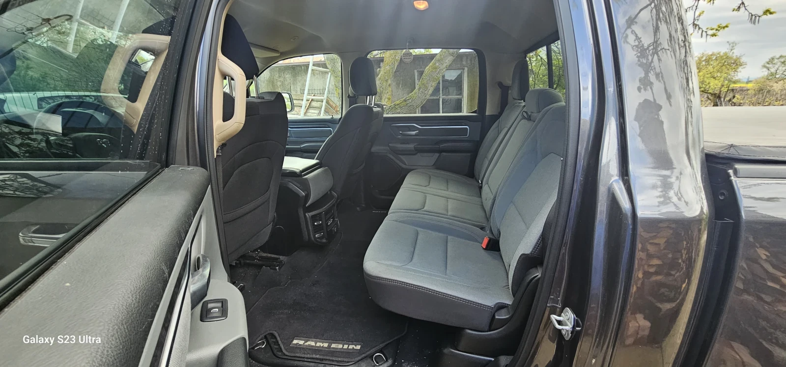 Dodge RAM 1500, снимка 11 - Автомобили и джипове - 55191115