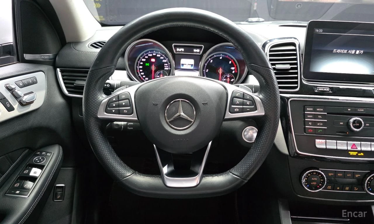 Mercedes-Benz GLE 350 AMG* LINE* HARMON* KARDON* ПОДГРЕВ* КАМЕРА* , снимка 8 - Автомобили и джипове - 55265767