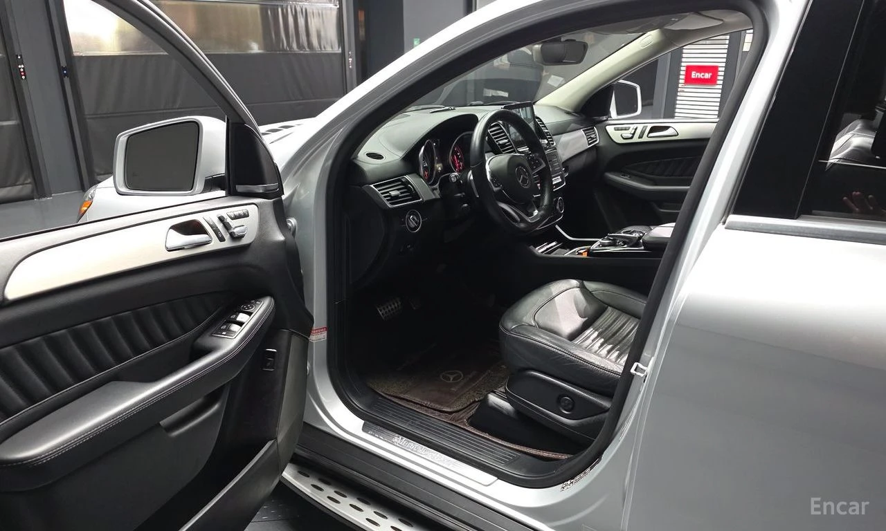 Mercedes-Benz GLE 350 AMG* LINE* HARMON* KARDON* ПОДГРЕВ* КАМЕРА* , снимка 6 - Автомобили и джипове - 55265767