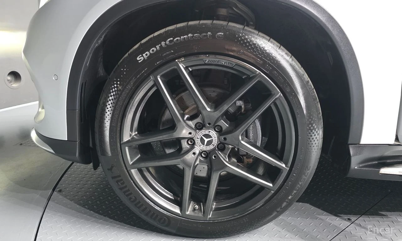Mercedes-Benz GLE 350 AMG* LINE* HARMON* KARDON* ПОДГРЕВ* КАМЕРА* , снимка 5 - Автомобили и джипове - 55265767