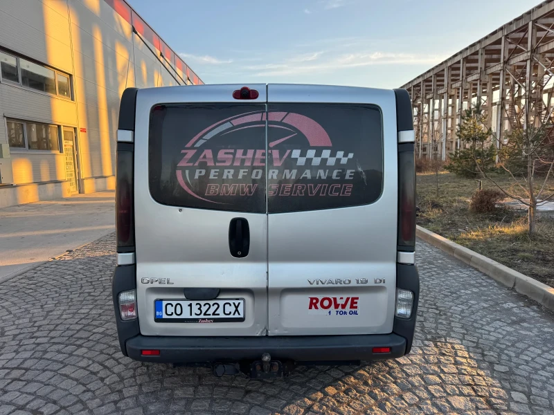 Opel Vivaro Opel Vivaro 1.9di Цената с модификациите е друга! , снимка 10 - Бусове и автобуси - 49472145