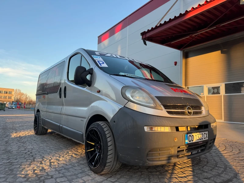 Opel Vivaro Opel Vivaro 1.9di Цената с модификациите е друга! , снимка 2 - Бусове и автобуси - 49472145