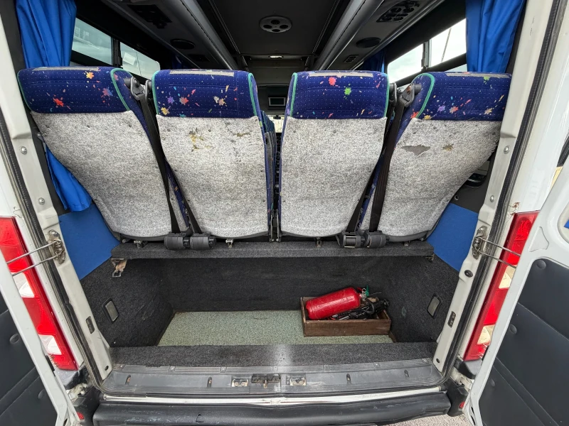 Iveco Daily Tourys 3.0 клима авт врата, снимка 10 - Бусове и автобуси - 52022786
