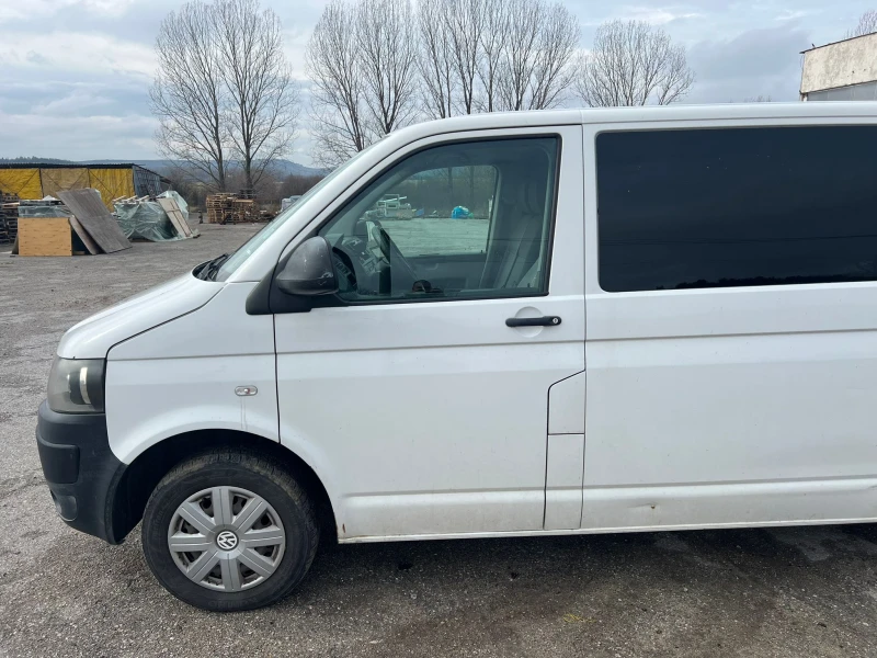 VW Caravelle, снимка 10 - Бусове и автобуси - 53381852