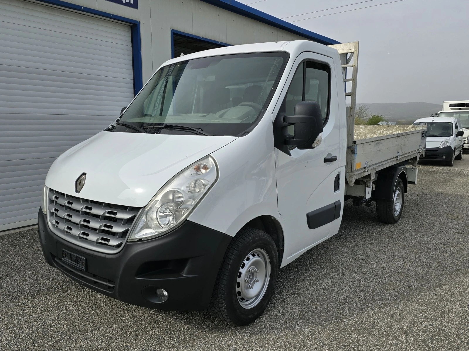 Renault Master T35 3-странен Самосвал Швейцария  - изображение 3