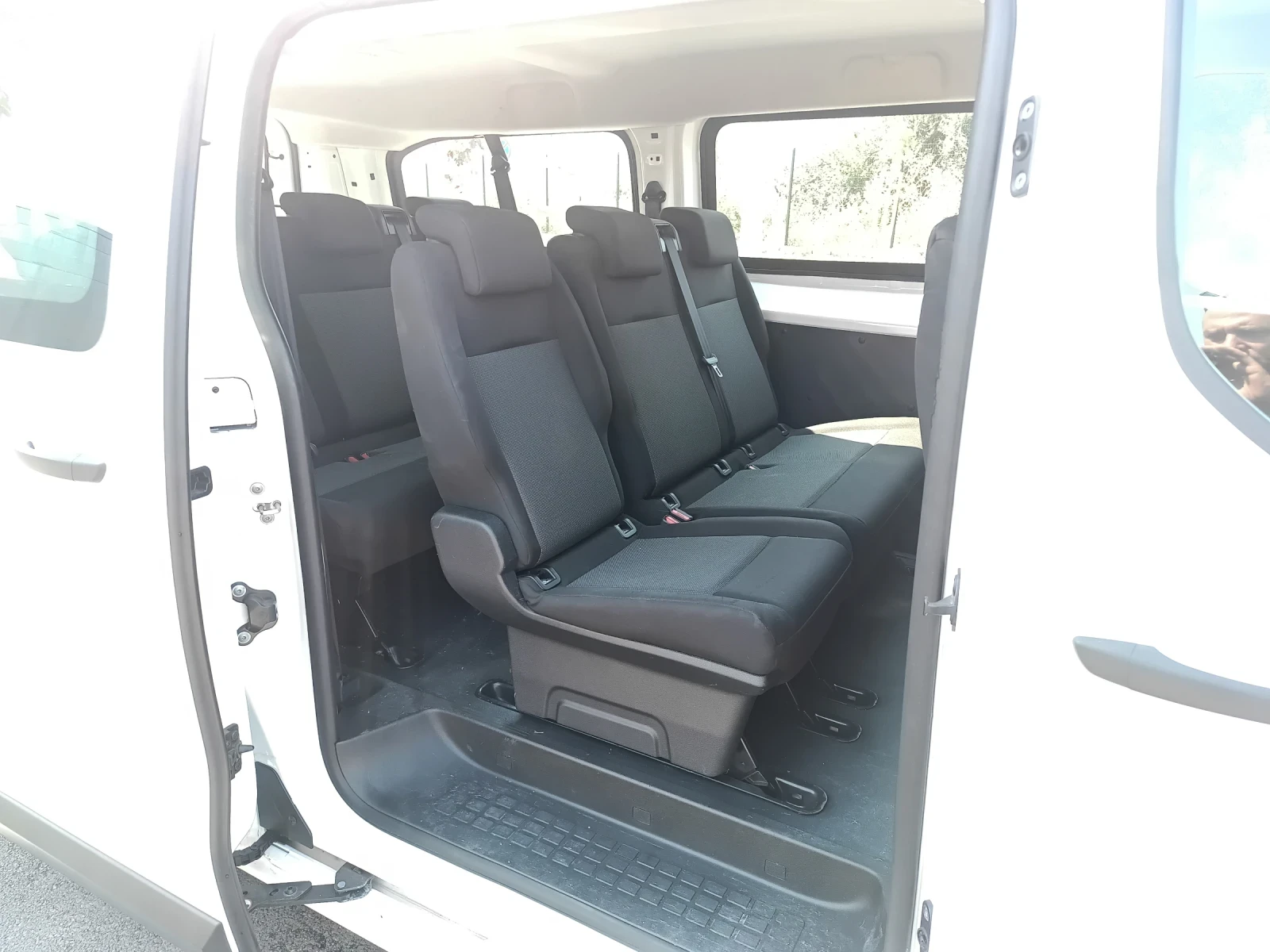 Opel Vivaro, снимка 7 - Бусове и автобуси - 55594121
