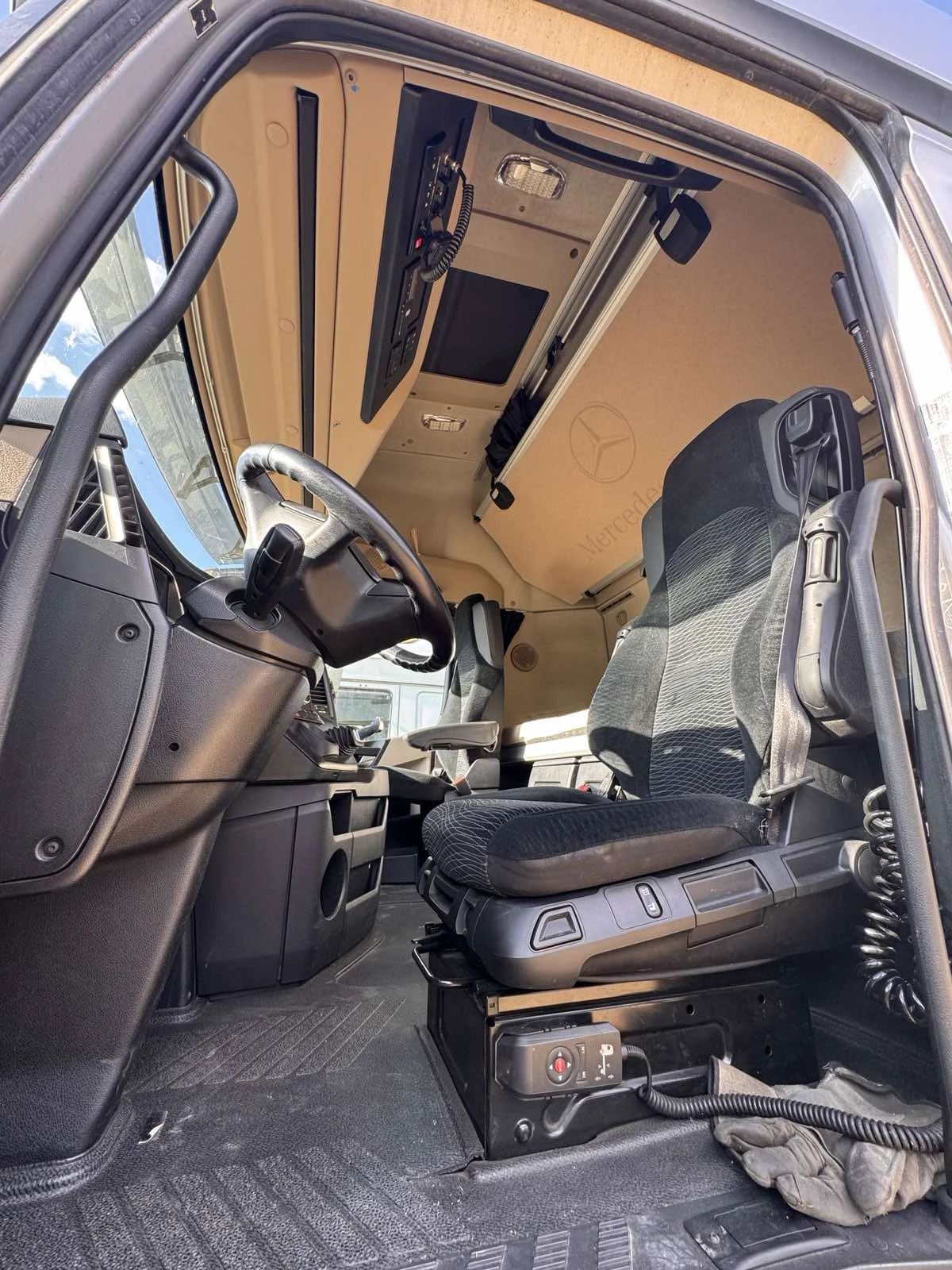 Mercedes-Benz Actros 1845 | Mobile.bg   11