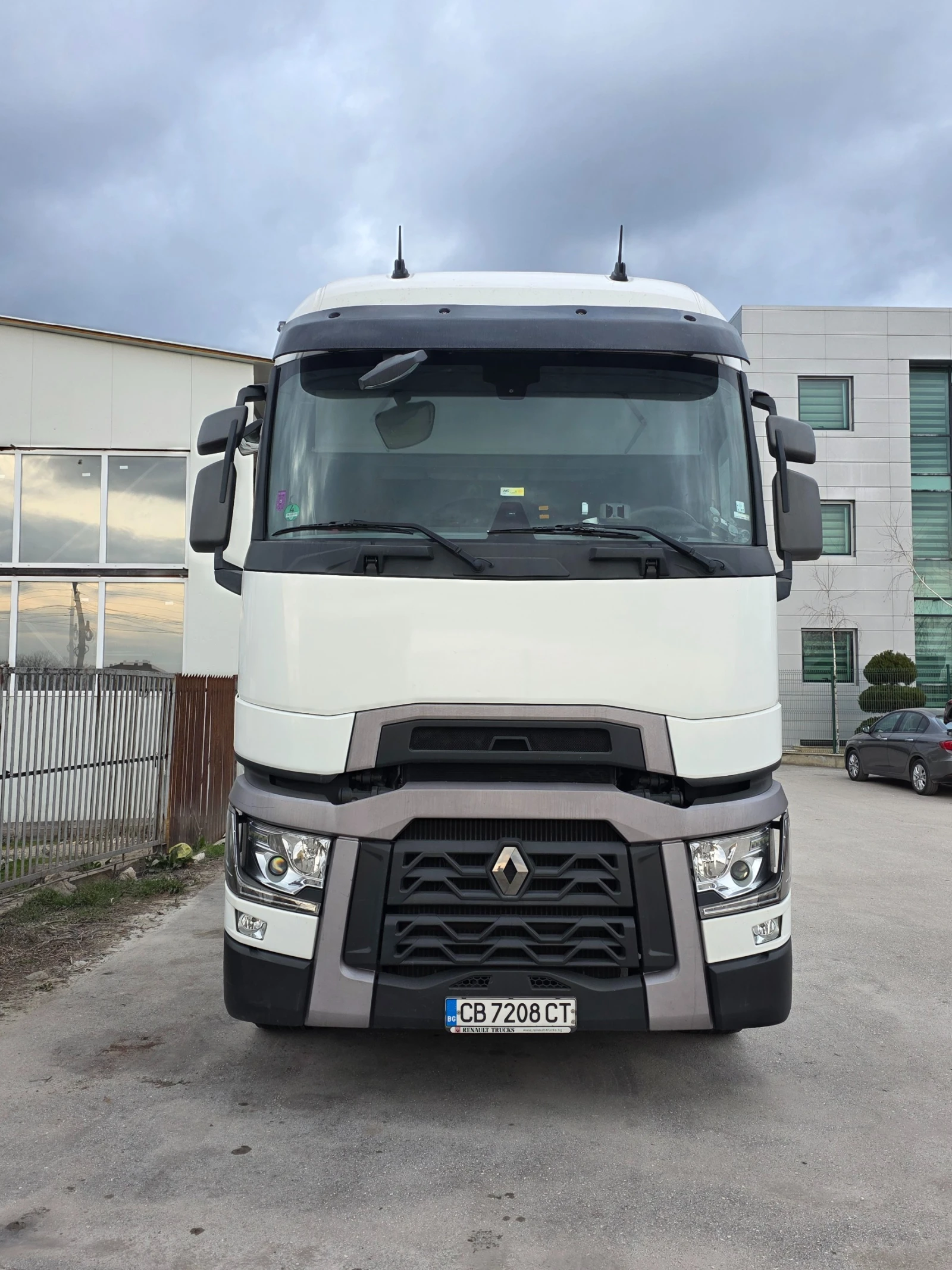 Renault T, снимка 3 - Камиони - 53965170