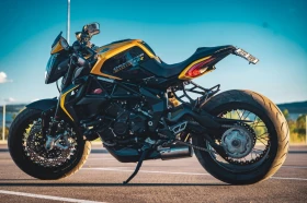 ������ MV Agusta Brutale