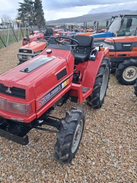 Трактор Kubota, снимка 3 - Селскостопанска техника - 53609012