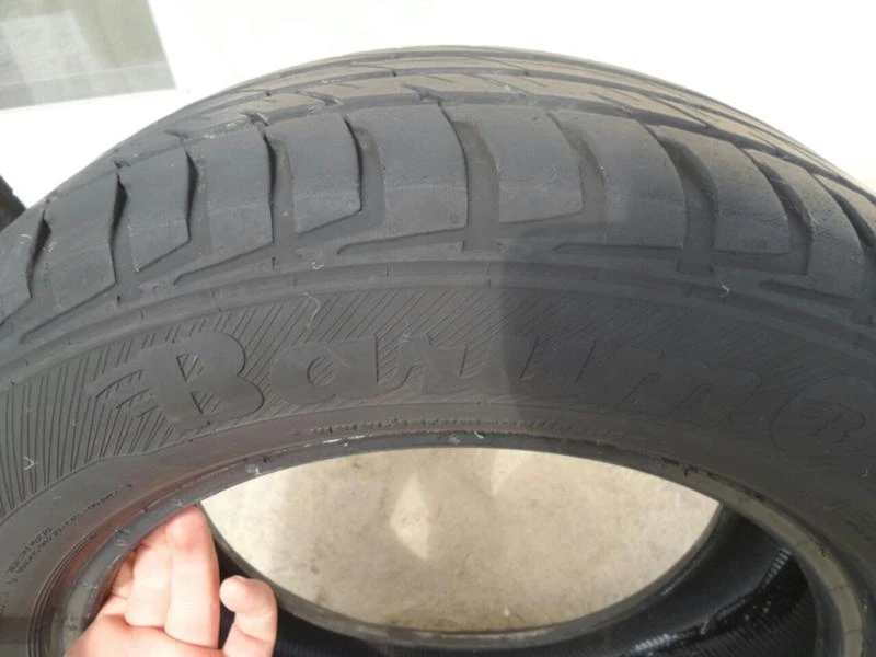 Гуми Летни 205/60R15, снимка 2 - Гуми и джанти - 15389996