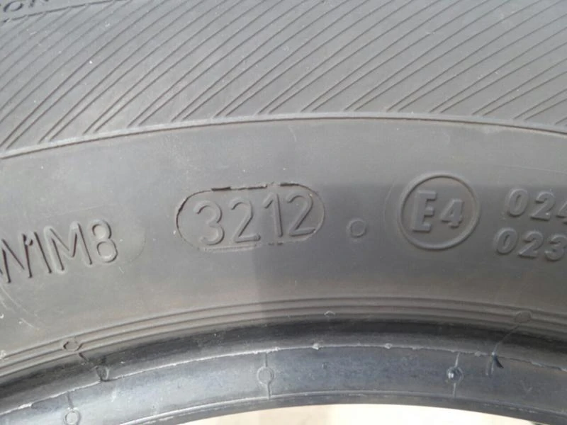 Гуми Летни 205/60R15, снимка 3 - Гуми и джанти - 15389996