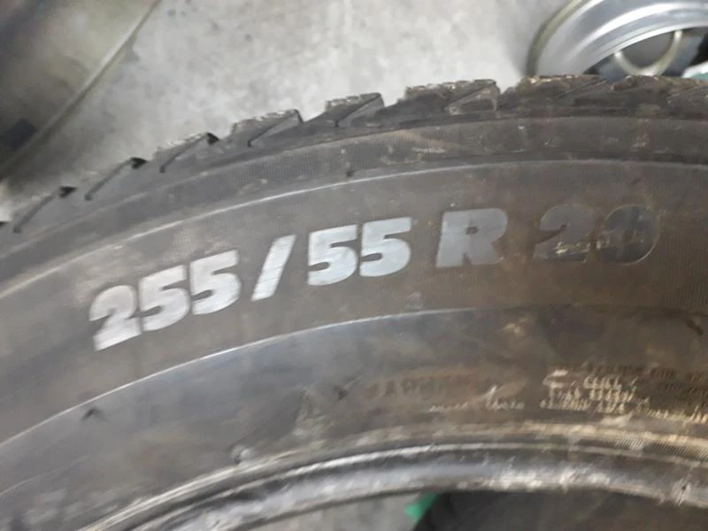 Гуми Зимни 255/55R20, снимка 7 - Гуми и джанти - 23819566