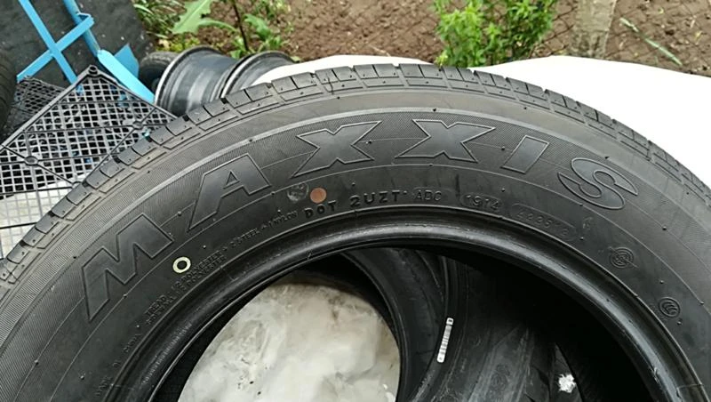 Гуми Летни 205/65R15, снимка 5 - Гуми и джанти - 25471650