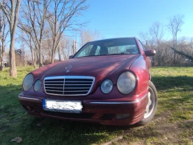  Mercedes-Benz E 240