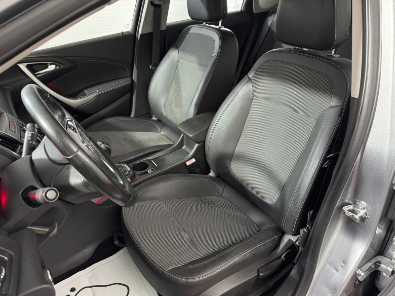 Opel Astra 1.7 cdti , снимка 14 - Автомобили и джипове - 47621347