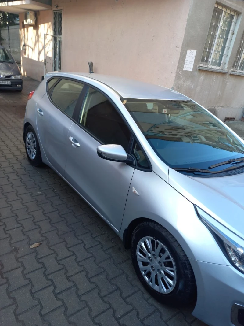 Kia Ceed, снимка 12 - Автомобили и джипове - 48655575