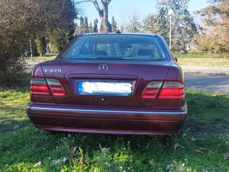 Mercedes-Benz E 240 V 6, LPG, 2600cc, ELEGANCE., снимка 15 - Автомобили и джипове - 48835106