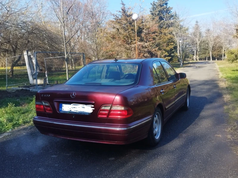 Mercedes-Benz E 240 V 6, LPG, 2600cc, ELEGANCE., снимка 13 - Автомобили и джипове - 48835106