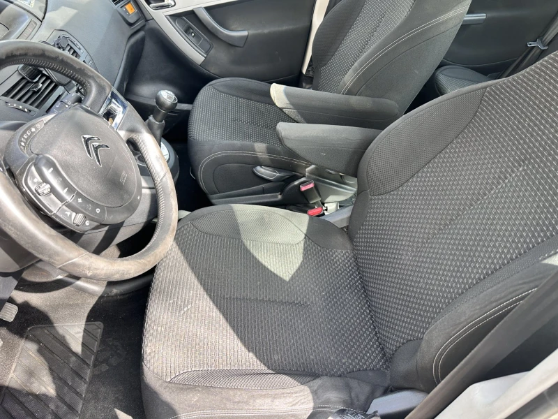 Citroen C4 Picasso, снимка 15 - Автомобили и джипове - 52662997