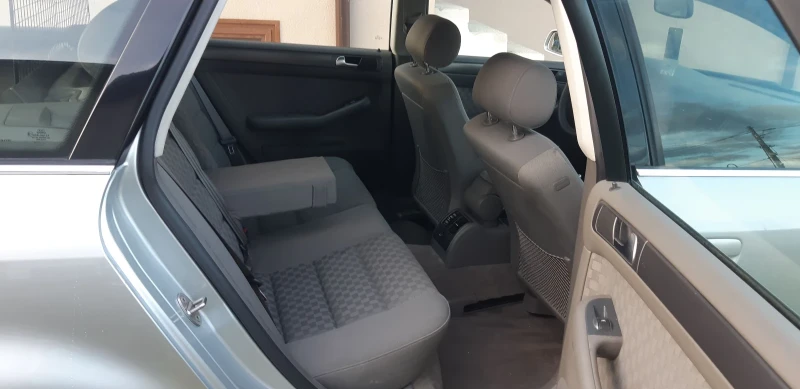 Audi A6 2.4 Бензин 170кс, снимка 11 - Автомобили и джипове - 52566649