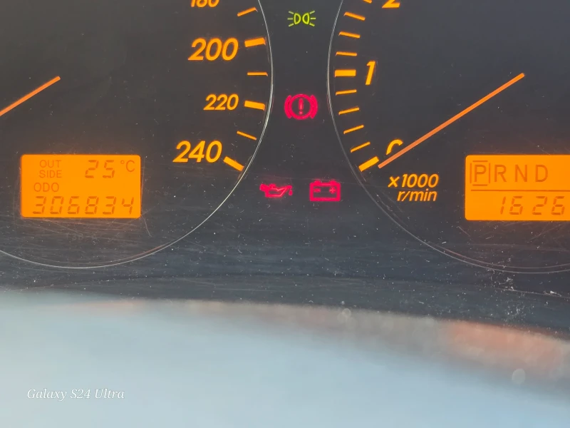 Toyota Avensis 2.4 vvti, снимка 9 - Автомобили и джипове - 52844184