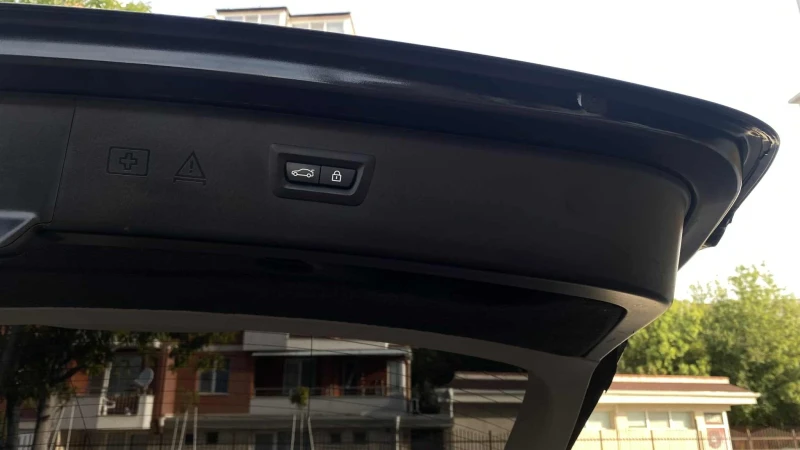 BMW 530 LCI, снимка 15 - Автомобили и джипове - 52863115