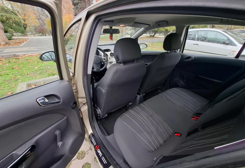 Opel Corsa, снимка 4 - Автомобили и джипове - 52415345