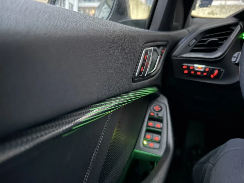 BMW 116 BMW F40 116D Sport Line, снимка 9 - Автомобили и джипове - 52680799