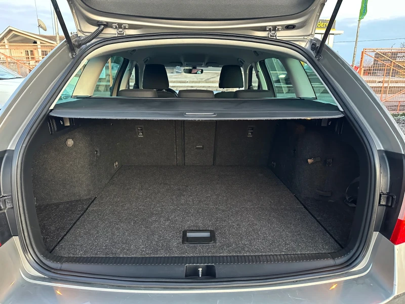 Skoda Octavia 1.6TDI, снимка 5 - Автомобили и джипове - 53136340